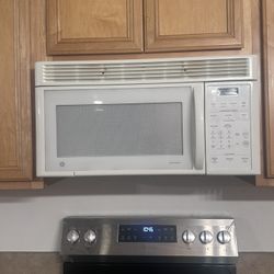 Microwave , Dishwasher , Fridge , Free , Take Away 