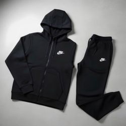 Nike Sportswear Tech Fleece Full-Zip Hoodie and Pants Size M