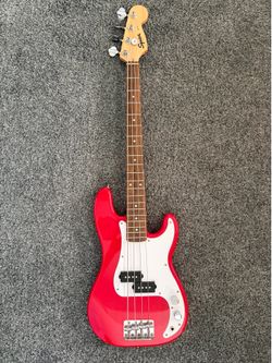 Short Scale Squier Mini P Bass Guitar