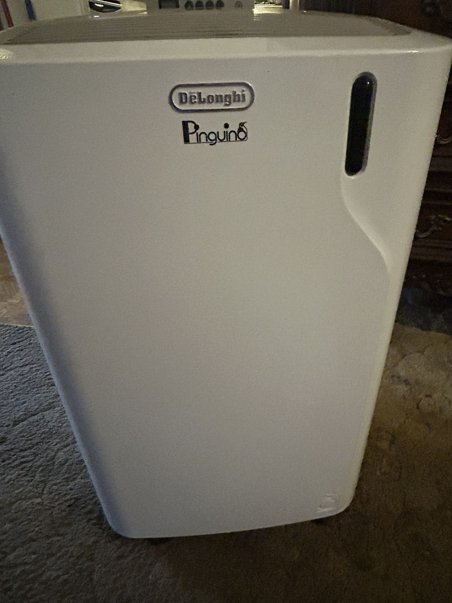 Penguin DeLonghi