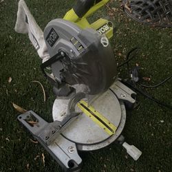 Ryobi Saw