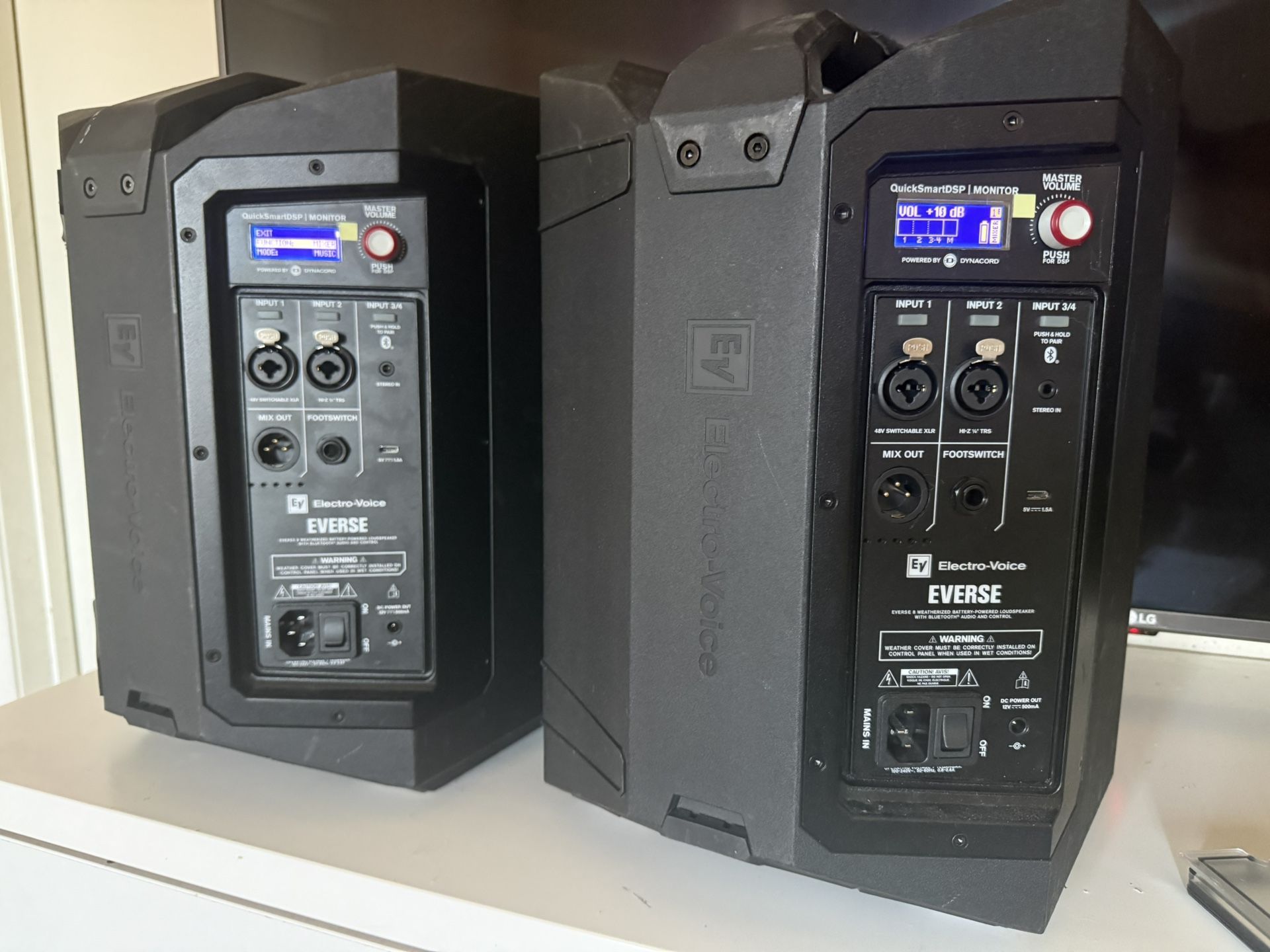 Electro-Voice EVERSE 8 Weatherized Battery-Powered Loudspeaker With Bluetooth, Black