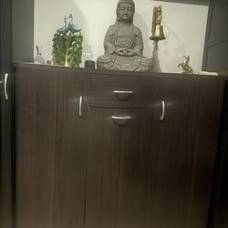 🌰 Solid Wood Walnut Storage Cabinet / Sideboard – Excellent Condition