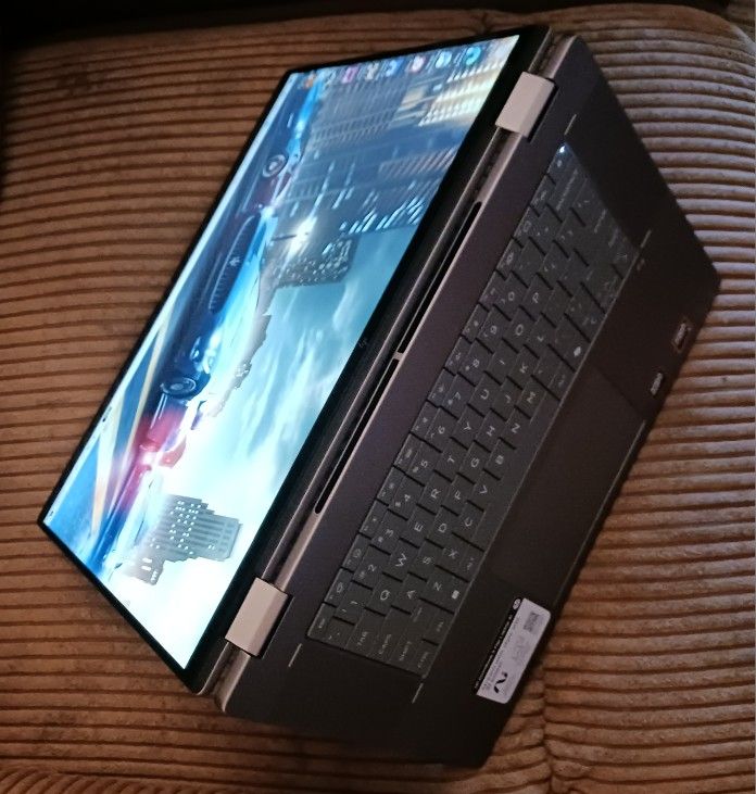 Brand New 2025 HP OmniBook X Flip AMD Ryzen AI 5 340 16 GB RAM 512 GB SSD 2K Touchscreen LCD ATI Radeon Graphics Windows 11