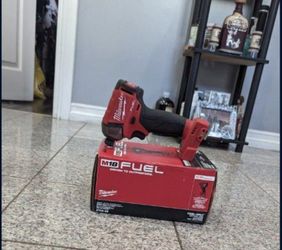 MILWAUKEE M18 FUEL