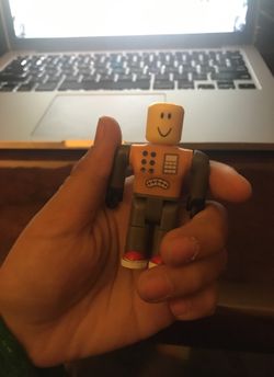 mr robot roblox toy