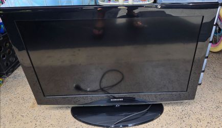 32" Samsung LN32A450C1D TV
