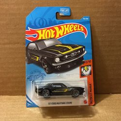 Hot Wheels ‘67 Ford Mustang Coupe (Milwaukie,OR)
