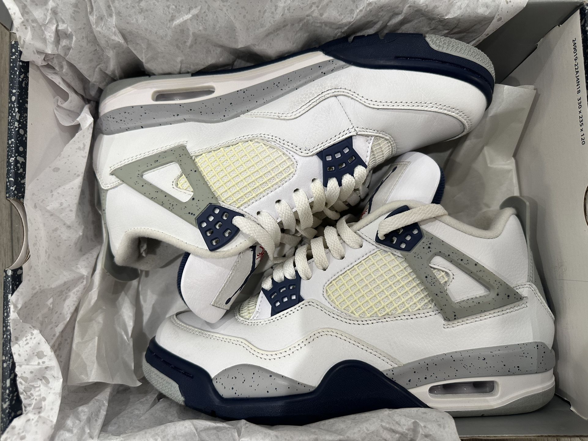 7.5M/9W Air Jordan 4 Retro White/Midnight Navy