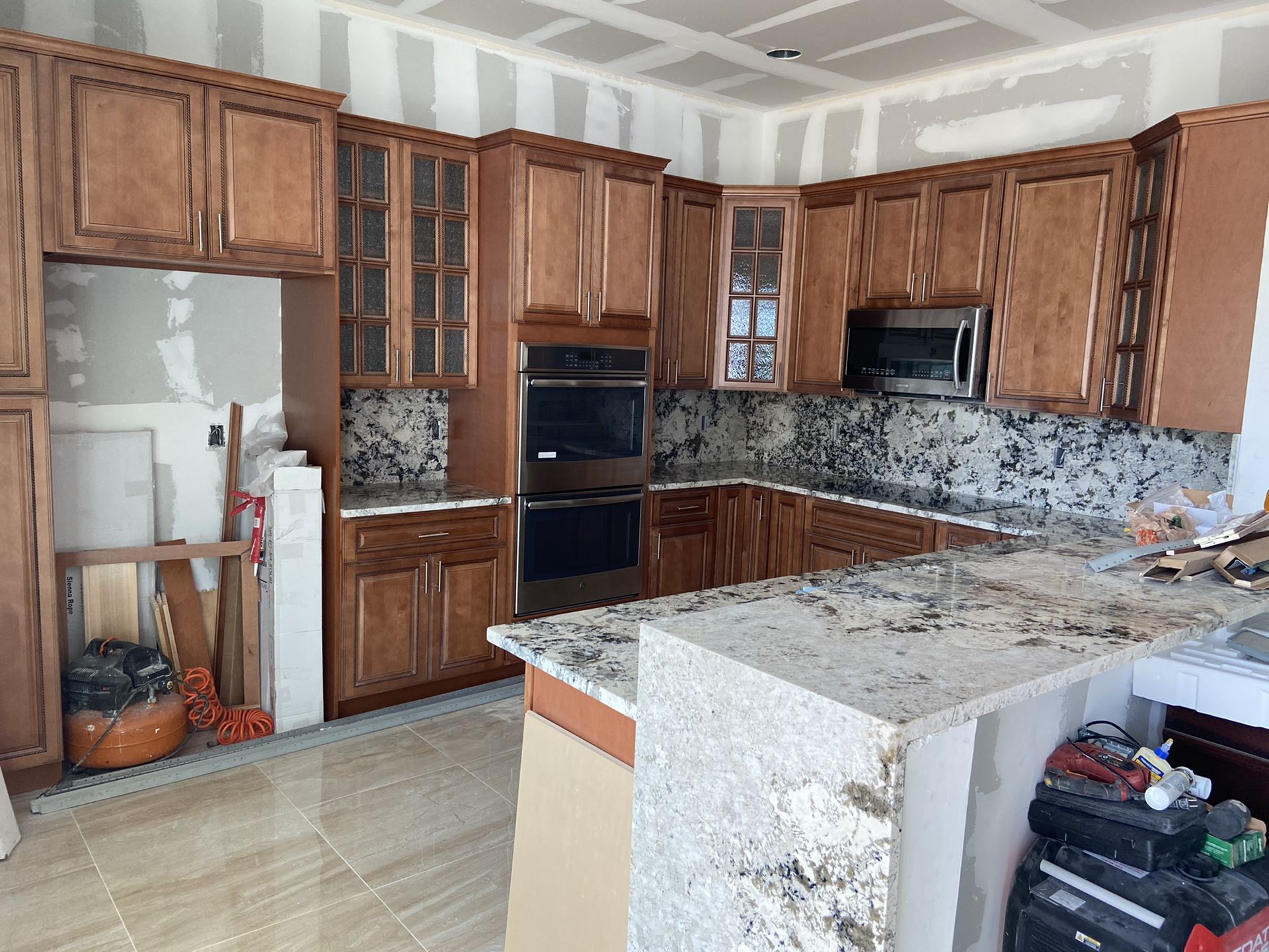 10x10 kitchen cabinets installed with granite tops for Sale in Delray ...
