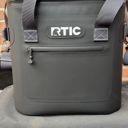 RTIC 20 Can Soft Pack Cooler