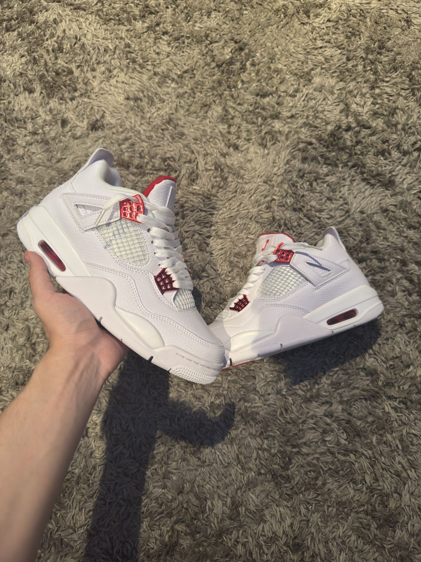 Air Jordan 4 Metallic Red