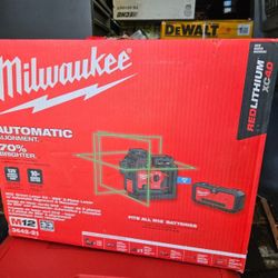 Milwaukee M12 12-Volt Lithium-ion Cordless 125 ft. Green 360° 3- Plane Laser Level with Automatic Alignment & Receiver