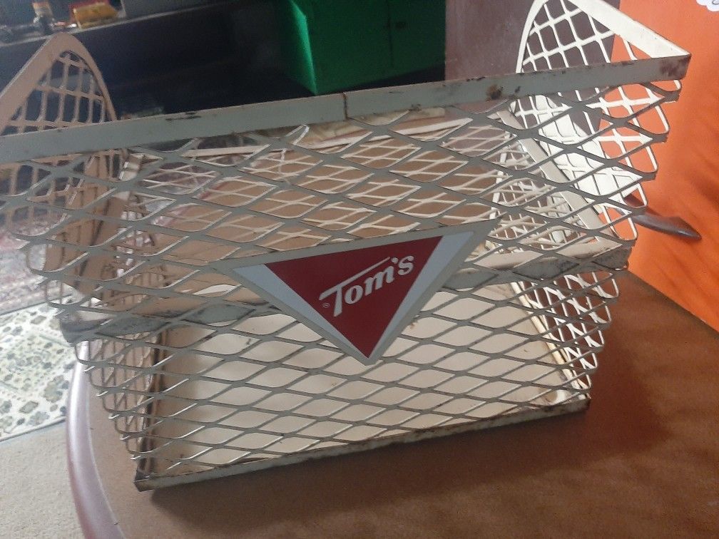 Old Metal TOMS RACK