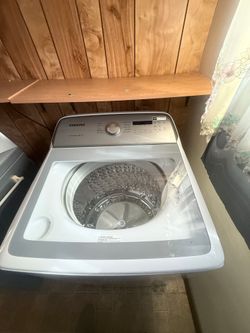 Samsung Washer & Whirlpool Cabrio Dryer Set
