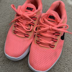Nike Women’s Athletic Shoes, Size 6