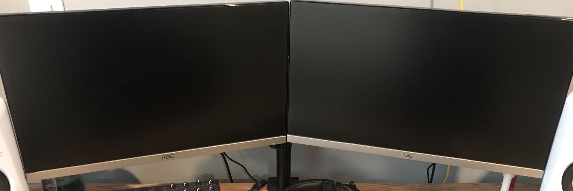 AOC 23’ dual monitors