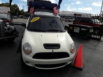 2009 Mini Cooper S 2dr Hatchback w/ 100,519 miles