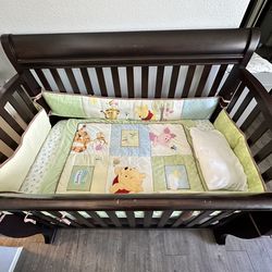 Baby Crib/ Convertible Crib