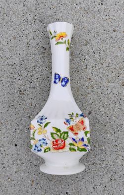 VINTAGE AYNSLEY & SONS "COTTAGE GARDEN" ENGLISH BONE CHINA LONG NECK BUD VASE 7-1/8" T