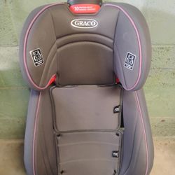 Graco Atlas 3 In 1 Car Seat. $30