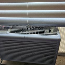 2 Lg Window Air Conditioner 