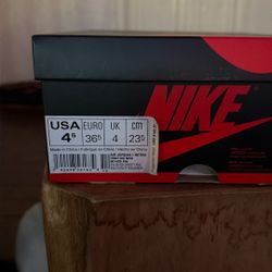 Air Jordan 1 Retro High og nrg