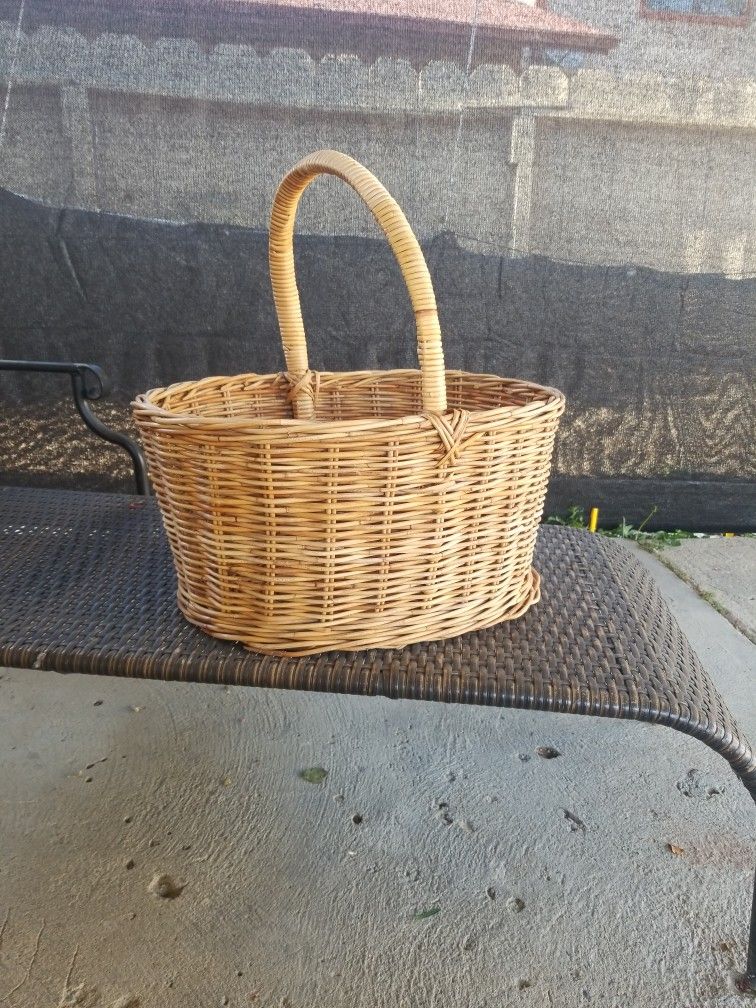 Woven wood Basket