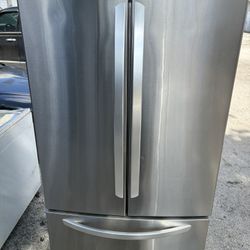 REFRIGERATOR LG 33” 3 Doors 