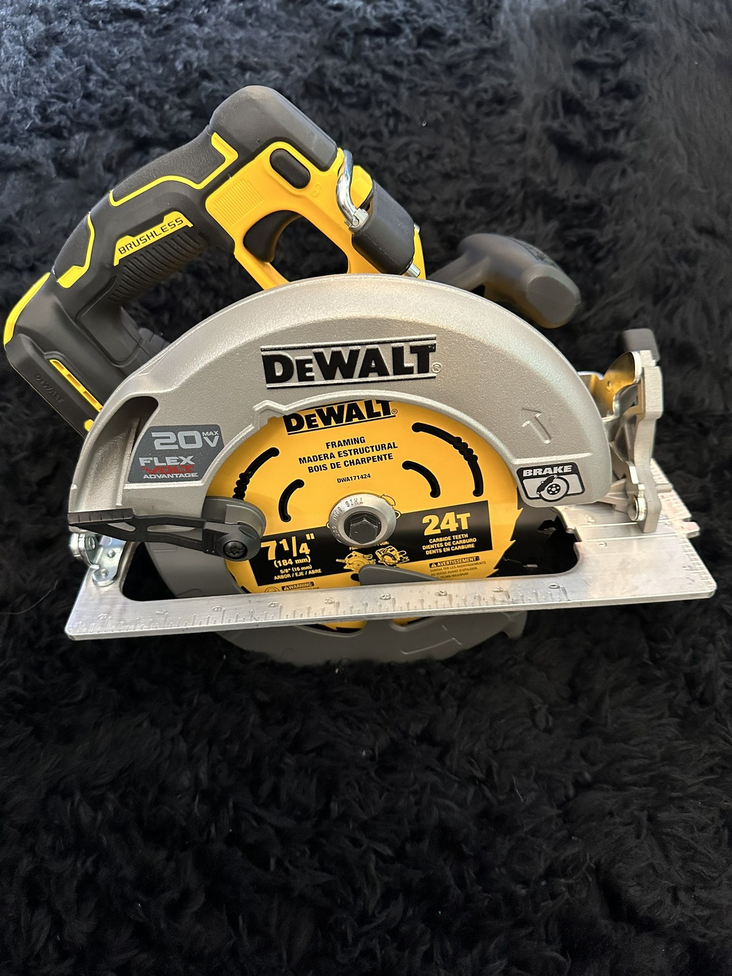 Dewalt Circular Saw 7.25 Blade 7 1/4 184mm FlexVolt Advantage 20V Brushless DCS573