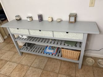Refurbished credenza/changing table: 60$ OBO