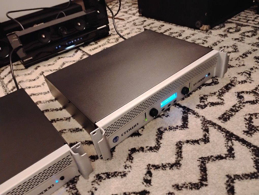 Crown Xti 2000 Amplifier On Excellent Condition Works Perfectly $320 dlls !!!!