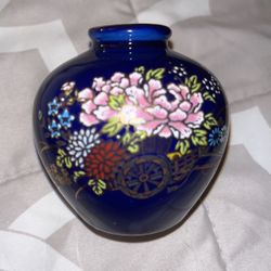 Small Vase 
