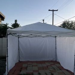10ft Canopy, 4 Walls, 2 Roofs. 2Tables 