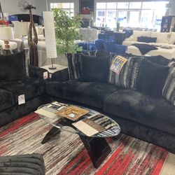 $2499 Black Sofa Loveseat 🖤
