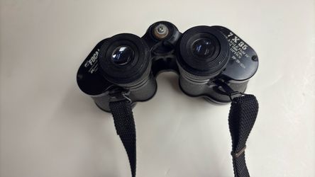 BINOCULARS