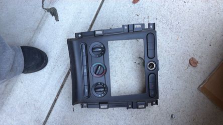 Screen frame mustang