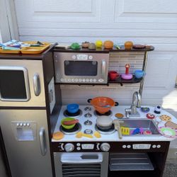 Kids Kitchen 