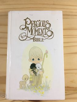 Precious Moments Illustrated Bible - White Cover with Pastel Artwork