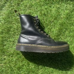 Doc Martens Women  6 1/2