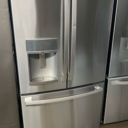 OPEN BOX GE FRENCH STYLE REFRIGERATOR STAINLESS STEEL 