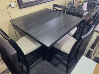 BRAND NEW BLACK COUNTER HIGH DINING TABLE WITH SHELVE (42'X42"X36"H) + 4 GRAY LINEN CHAIRS