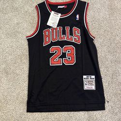 DEBALLZACH Chicago Bulls Jerseys Mens XL 52 for Sale in Crown Point, IN -  OfferUp