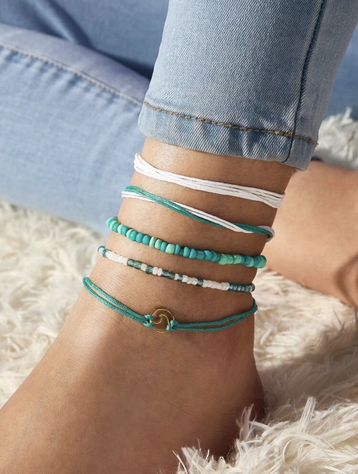 Beautiful NEW 5 piece wave detail and string anklets