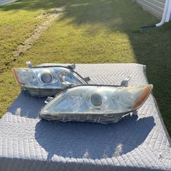 2007–2009 Toyota Camry Headlights – Pair, Used, Good Condition OEM