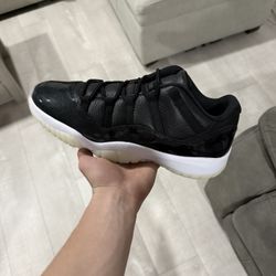 Jordan 11 Low 72-10