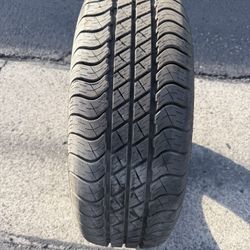 (1) 235/65R17 Goodyear Tire 