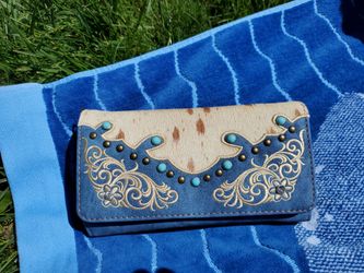 Western Cowhide Shoulder Strap Wallet