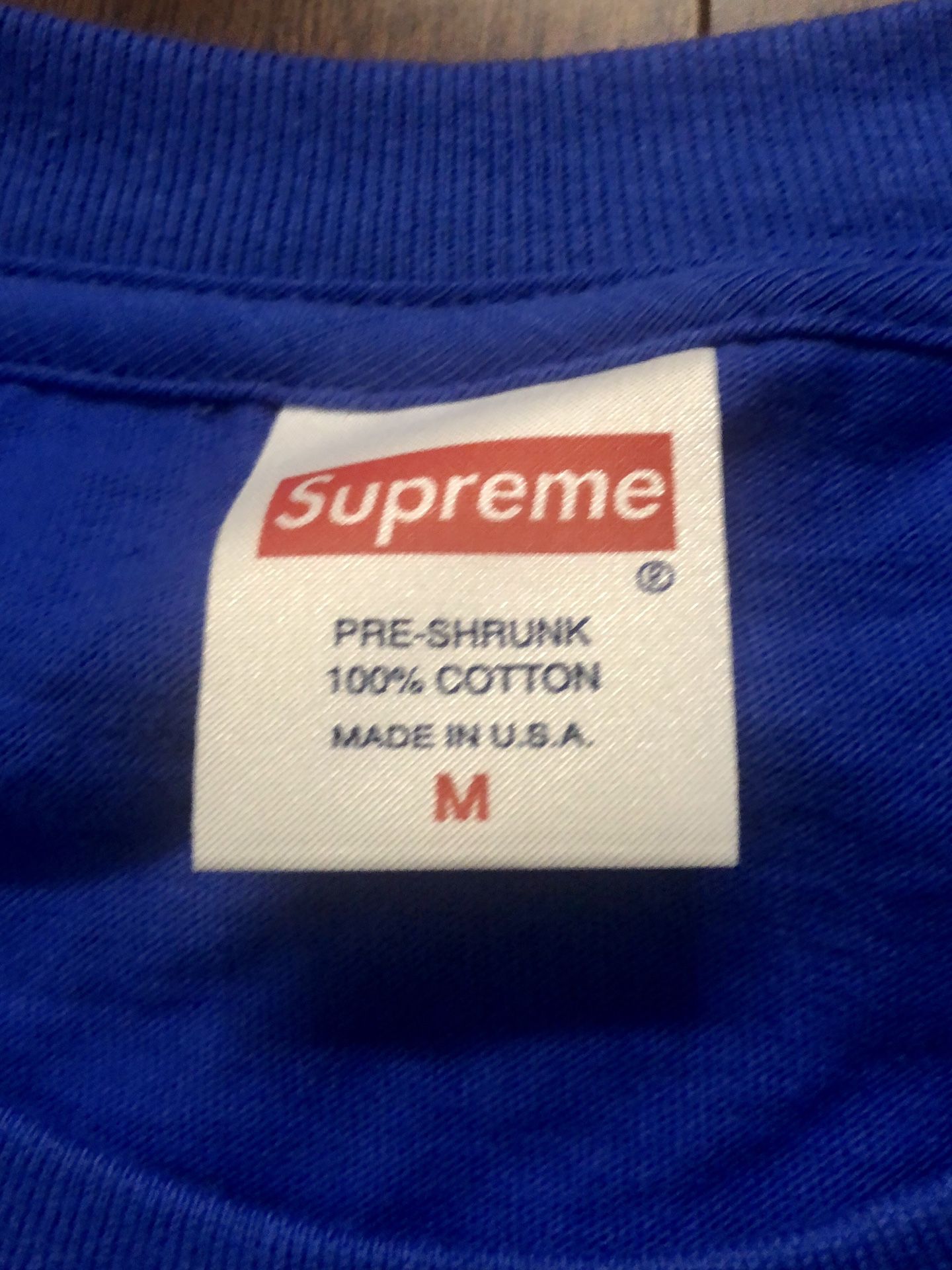 Supreme shirt size M