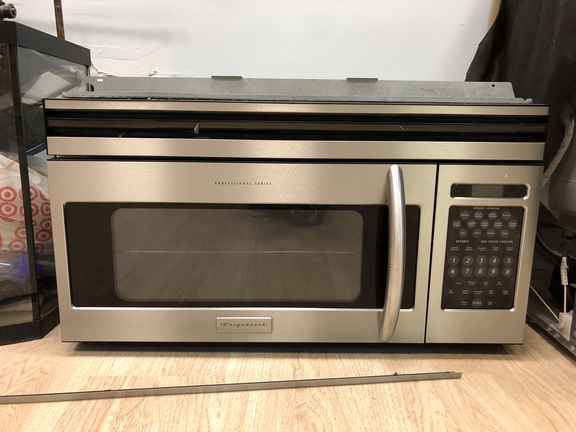 Pro Series Frigidaire stainless steel microwave with bracket